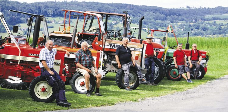 Mit dem Traktor durch die Schweiz
