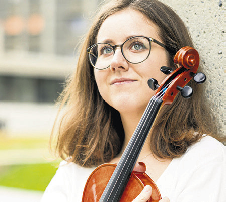 Alicia Giezendanner, Violine