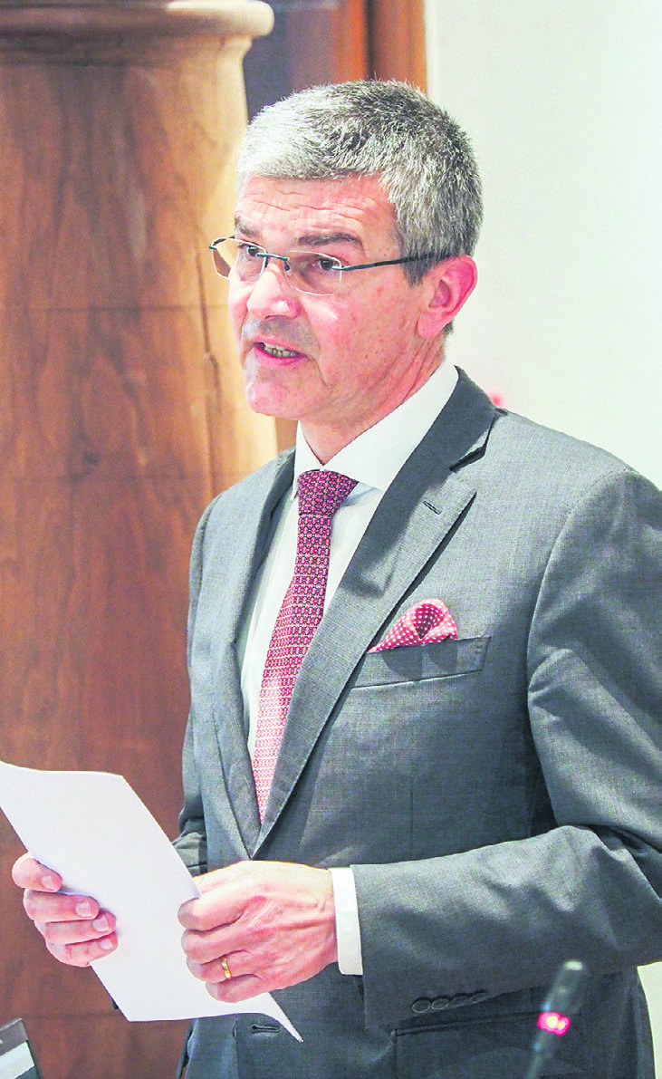 Kantonsrat kritisiert und lobt SZKB